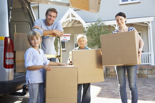 Screen reader friendly page structure for Pimlico moving services